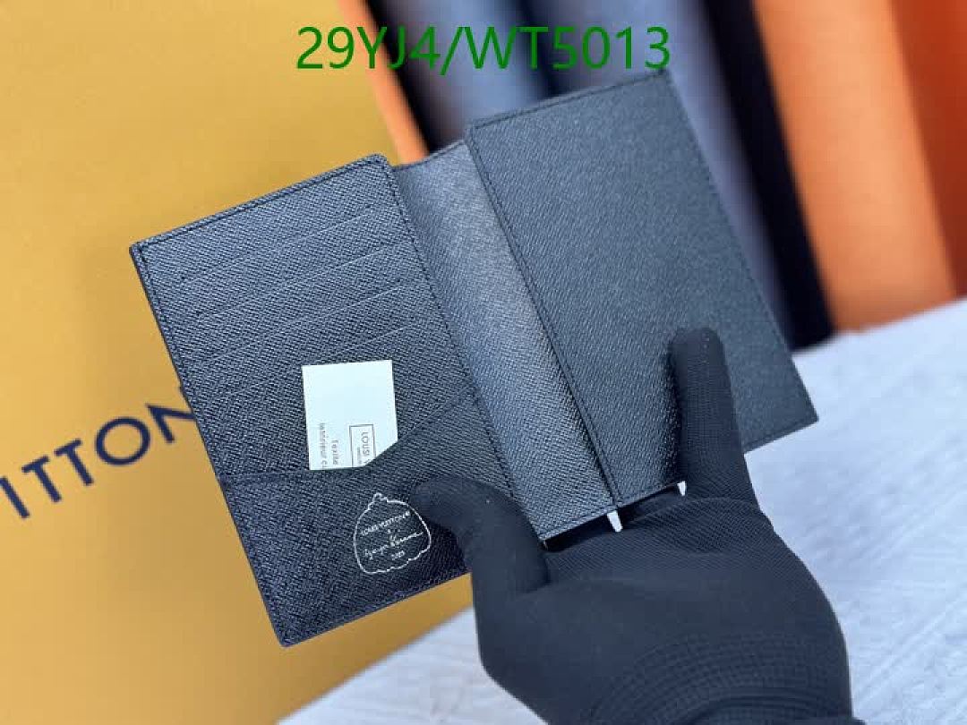 LV-Wallet-4A Quality Code: WT5013 $: 29USD