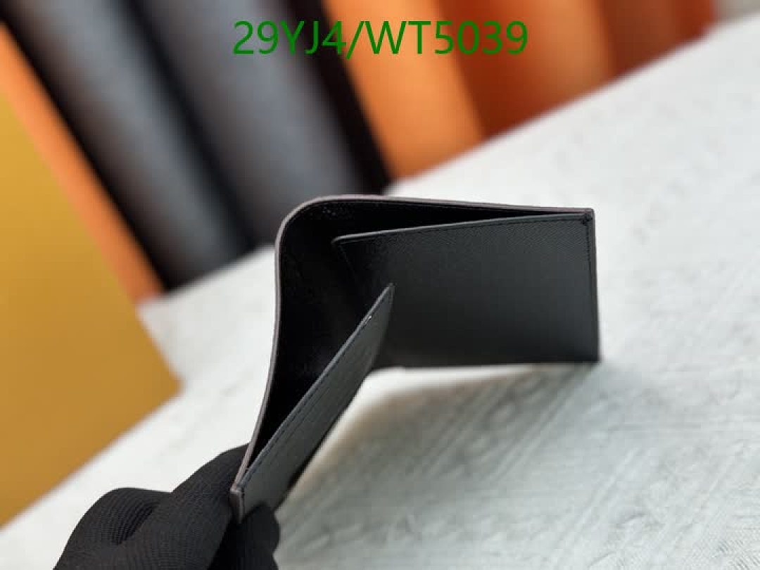 LV-Wallet-4A Quality Code: WT5039 $: 29USD