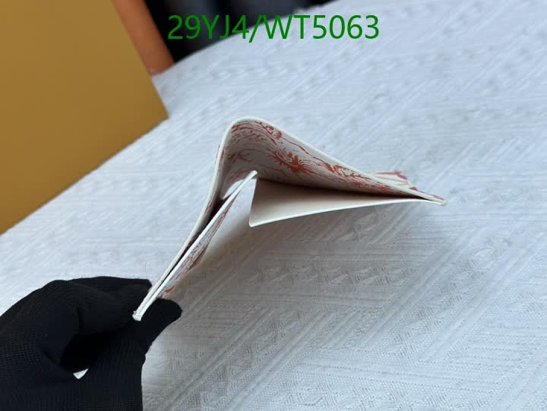 LV-Wallet-4A Quality Code: WT5063 $: 29USD