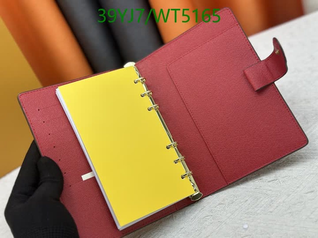 LV-Wallet-4A Quality Code: WT5165 $: 39USD