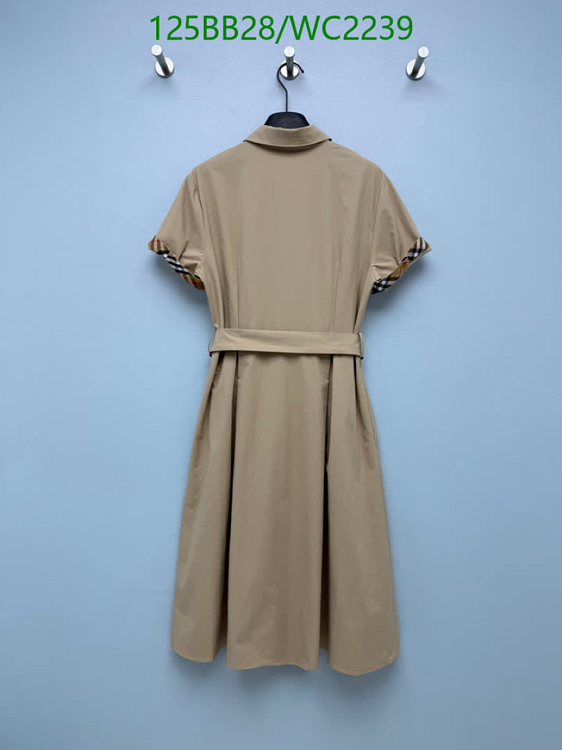Burberry-Clothing Code: WC2239 $: 125USD