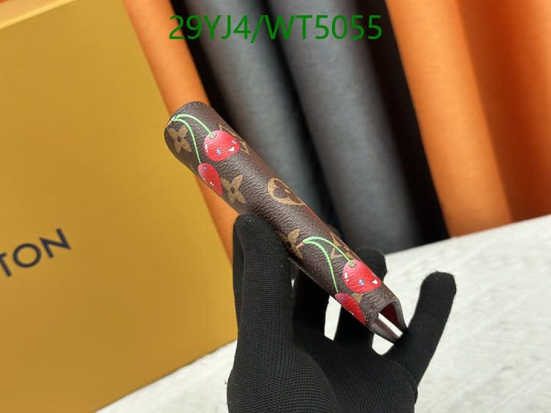 LV-Wallet-4A Quality Code: WT5055 $: 29USD