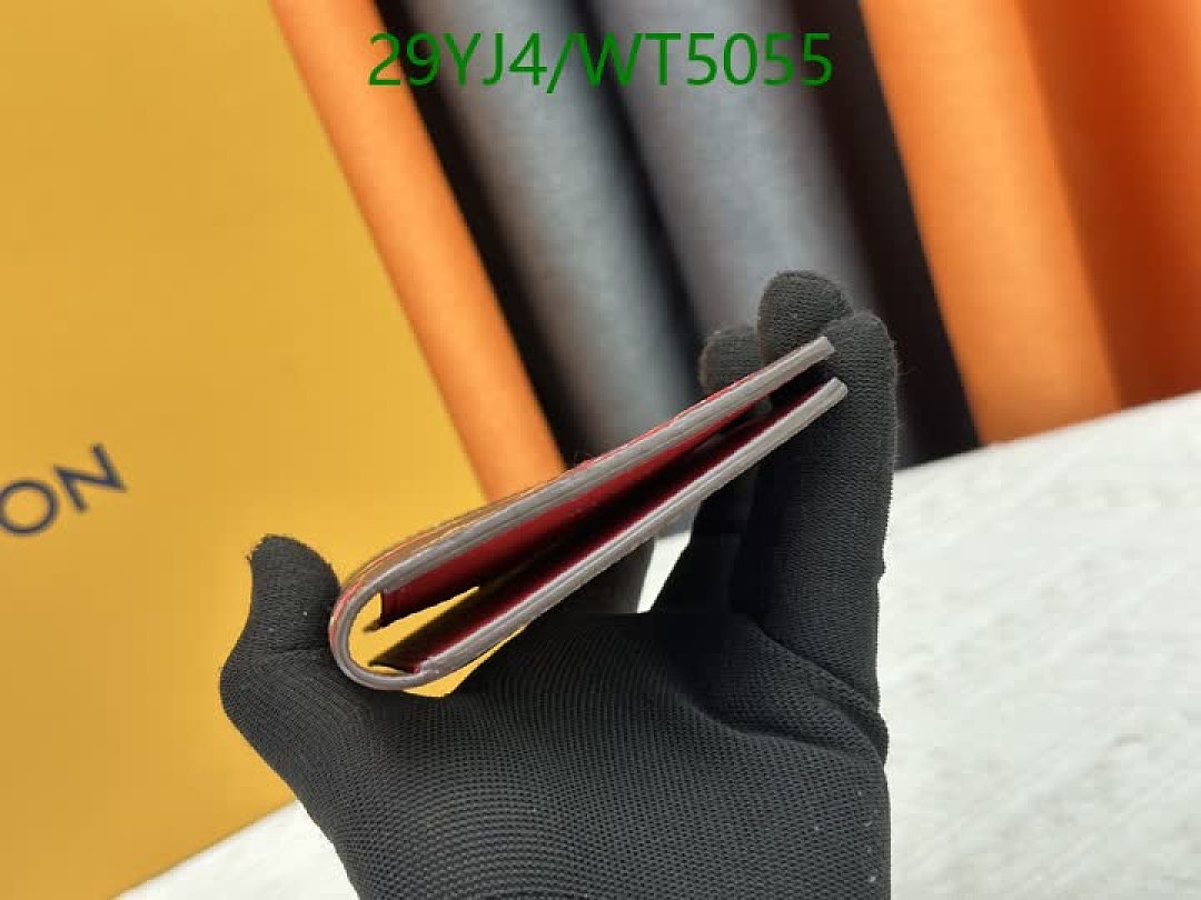 LV-Wallet-4A Quality Code: WT5055 $: 29USD