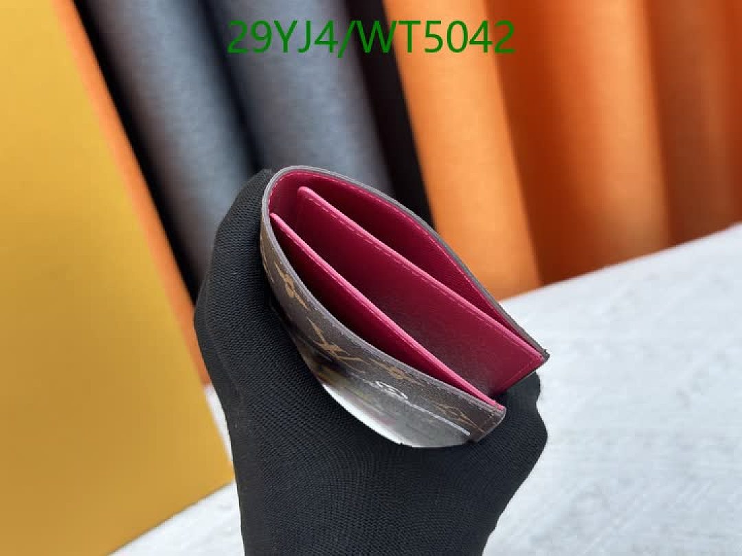 LV-Wallet-4A Quality Code: WT5042 $: 29USD