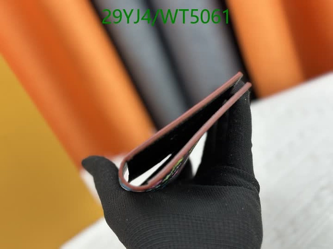 LV-Wallet-4A Quality Code: WT5061 $: 29USD