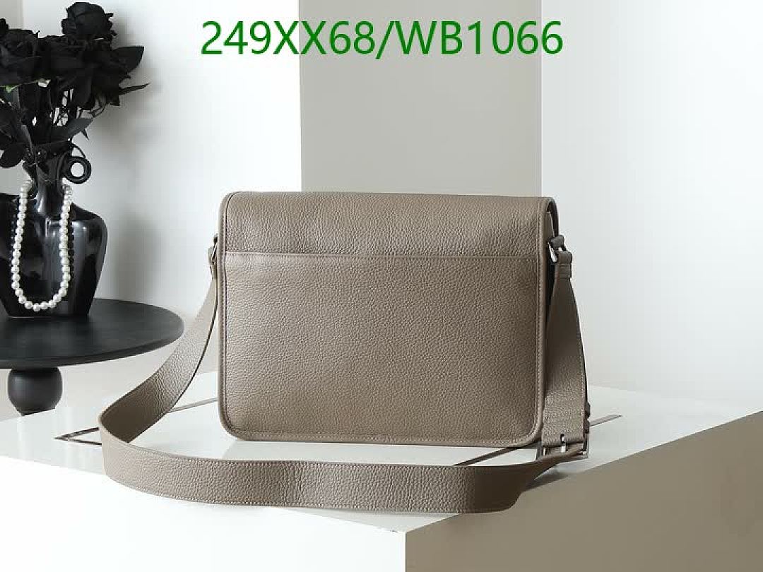 Prada-Bag-Mirror Quality Code: WB1066 $: 249USD