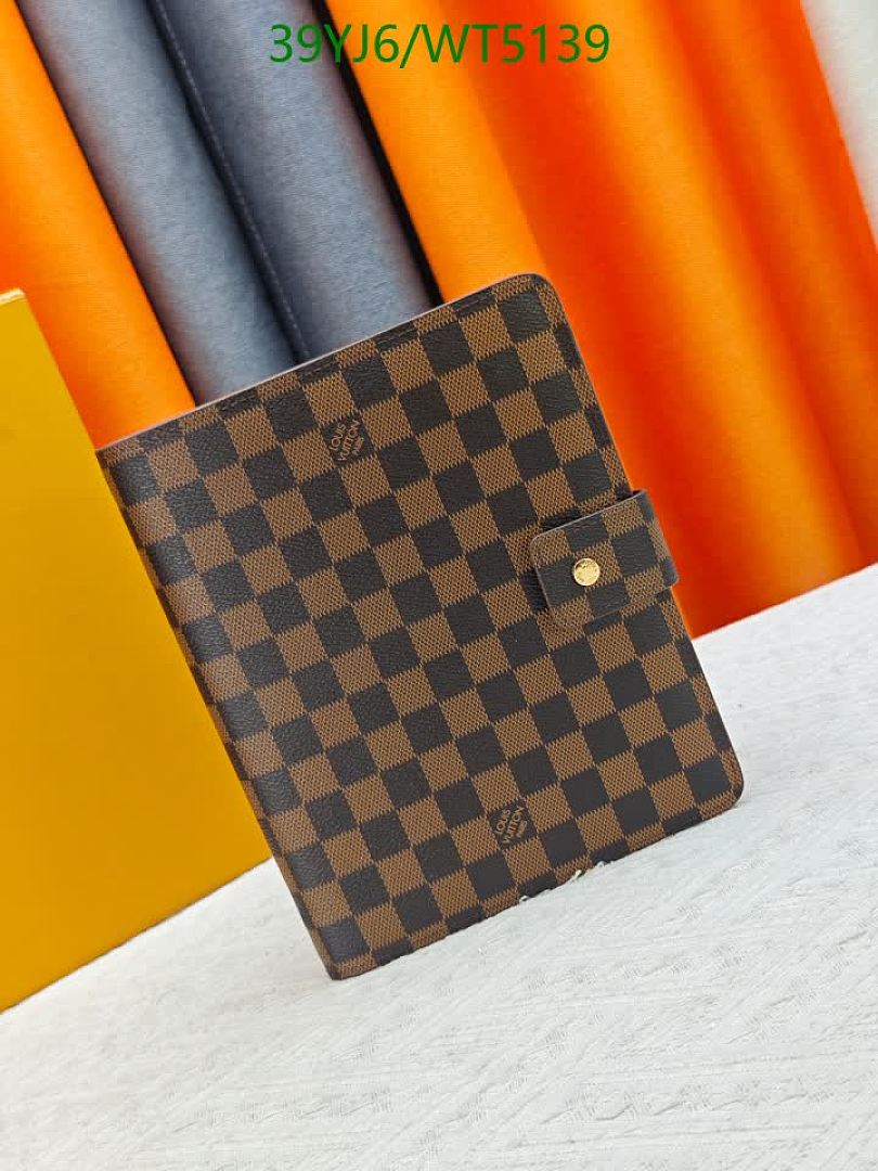 LV-Wallet-4A Quality Code: WT5139 $: 39USD
