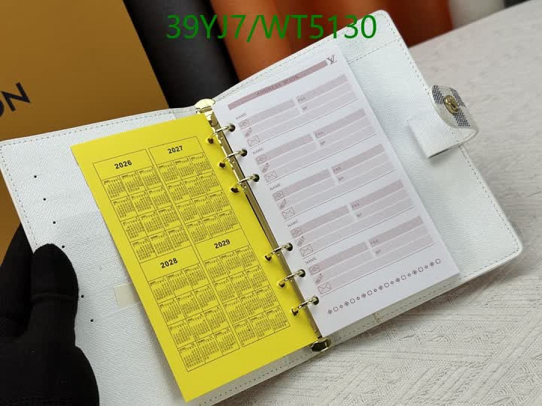 LV-Wallet-4A Quality Code: WT5130 $: 39USD