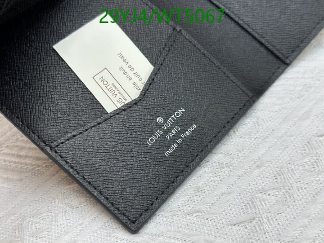 LV-Wallet-4A Quality Code: WT5067 $: 29USD