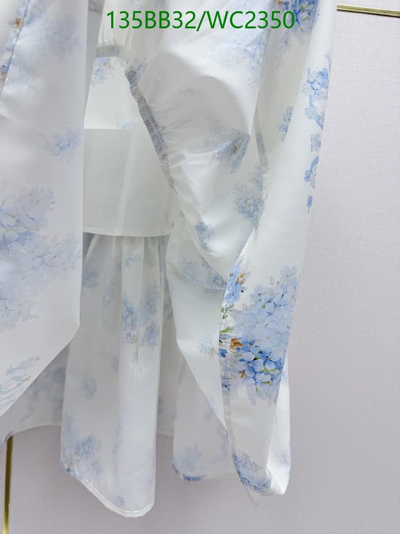 Dior-Clothing Code: WC2350 $: 135USD