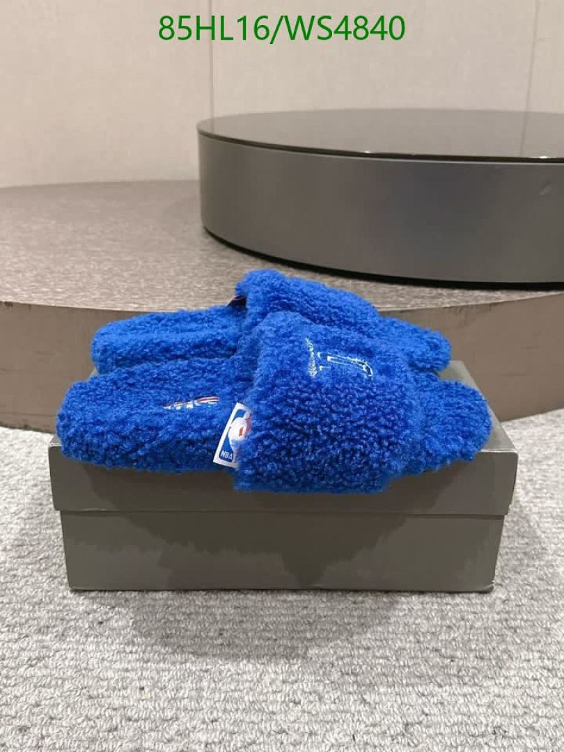Balenciaga-Women Shoes Code: WS4840 $: 85USD