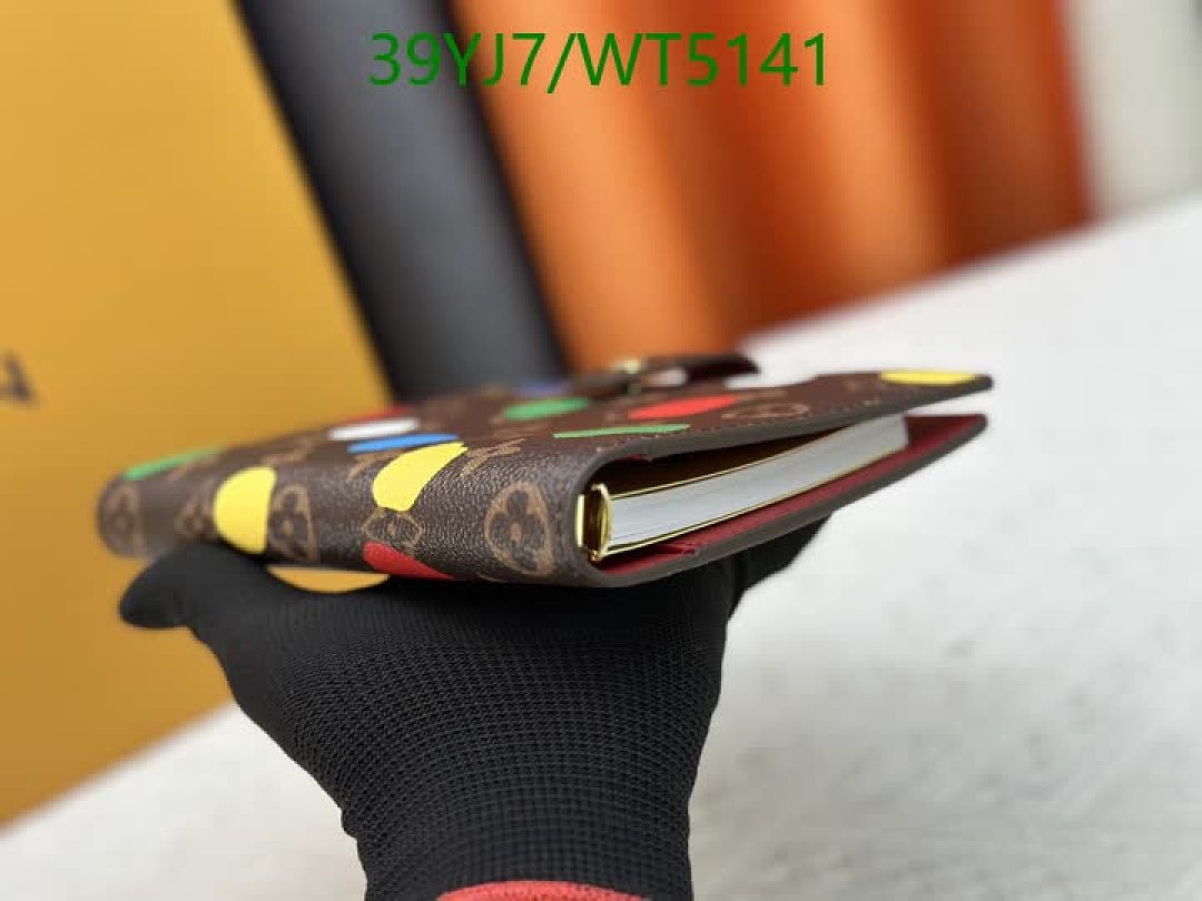 LV-Wallet-4A Quality Code: WT5141 $: 39USD