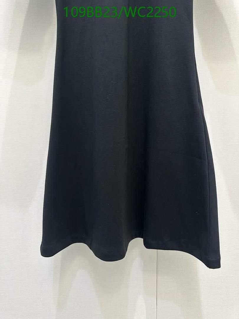 Celine-Clothing Code: WC2250 $: 109USD