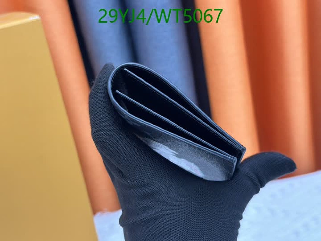 LV-Wallet-4A Quality Code: WT5067 $: 29USD
