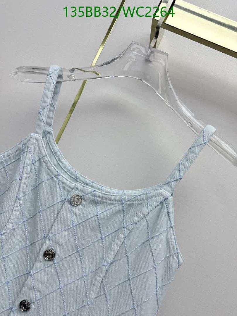 Chanel-Clothing Code: WC2264 $: 135USD