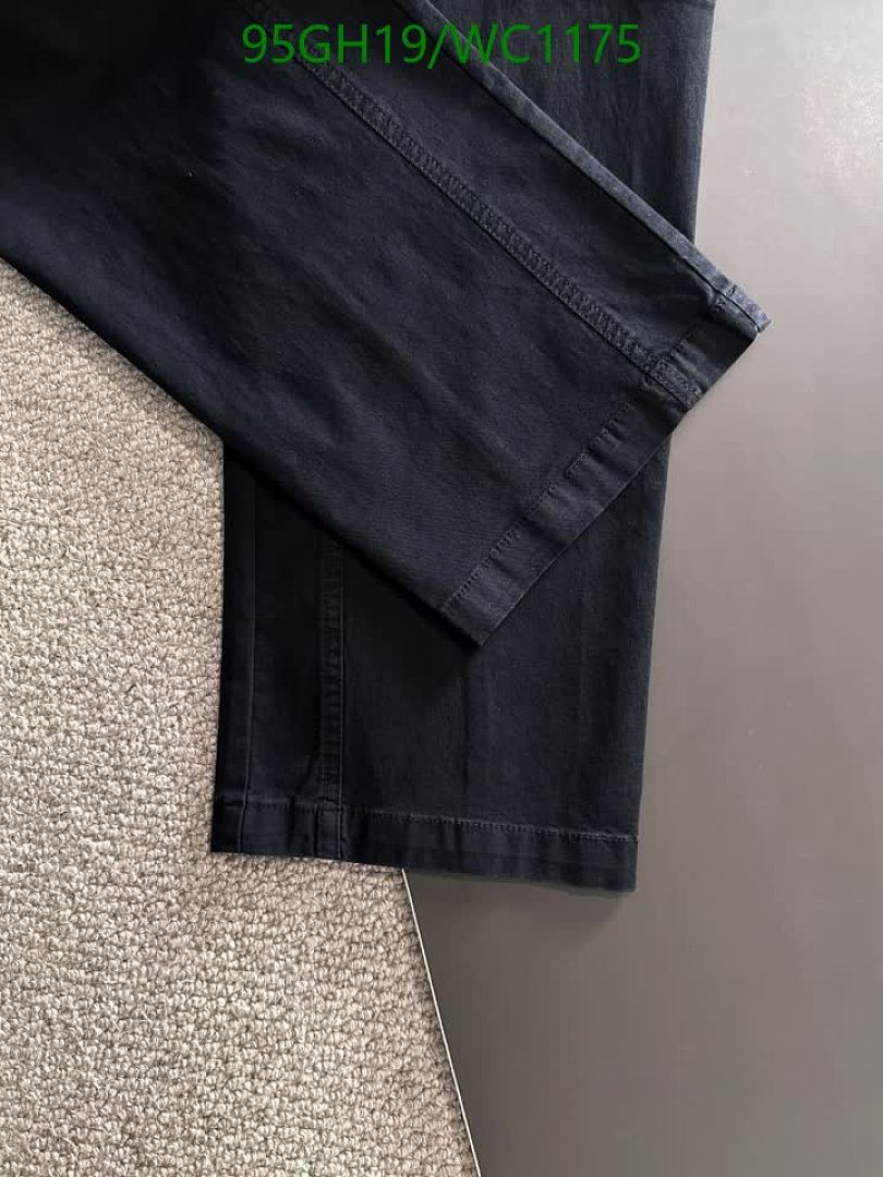 Burberry-Clothing Code: WC1175 $: 95USD