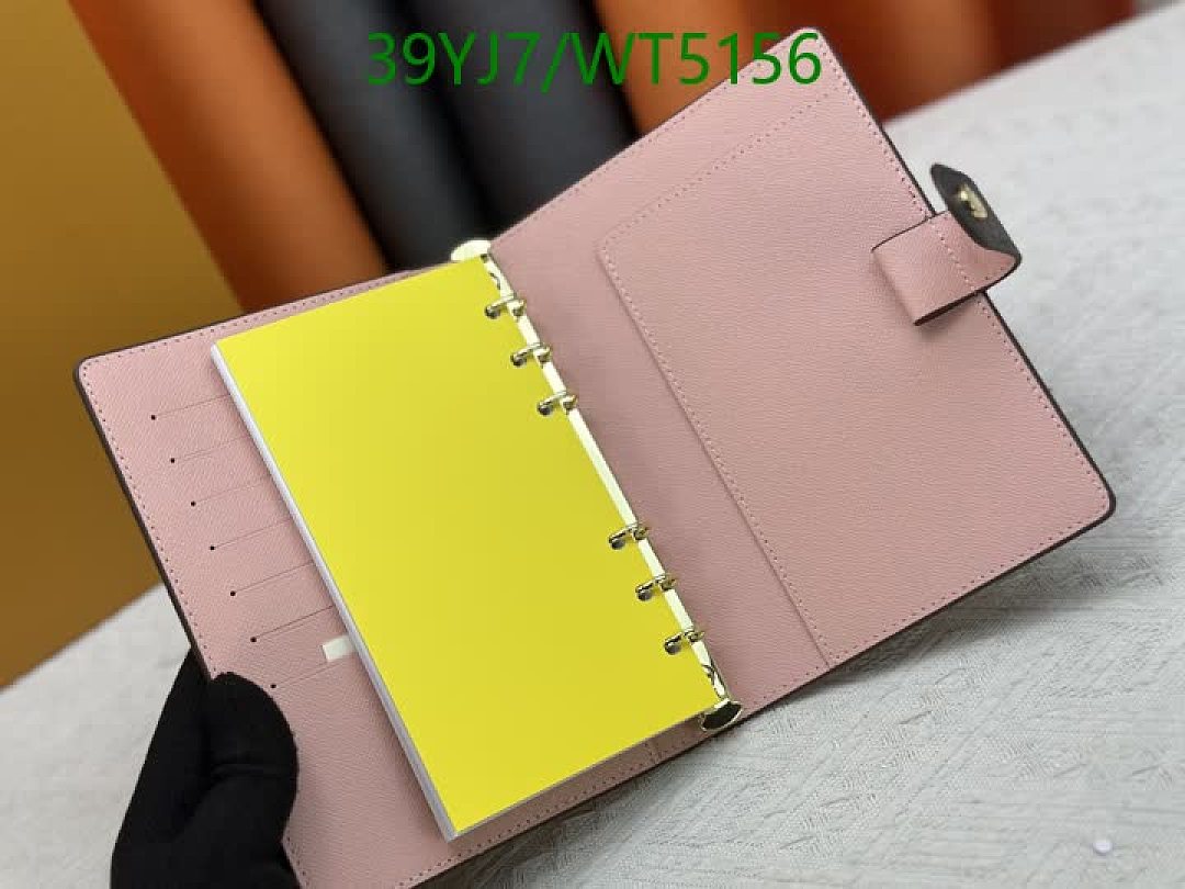LV-Wallet-4A Quality Code: WT5156 $: 39USD