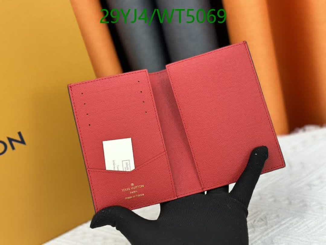 LV-Wallet-4A Quality Code: WT5069 $: 29USD