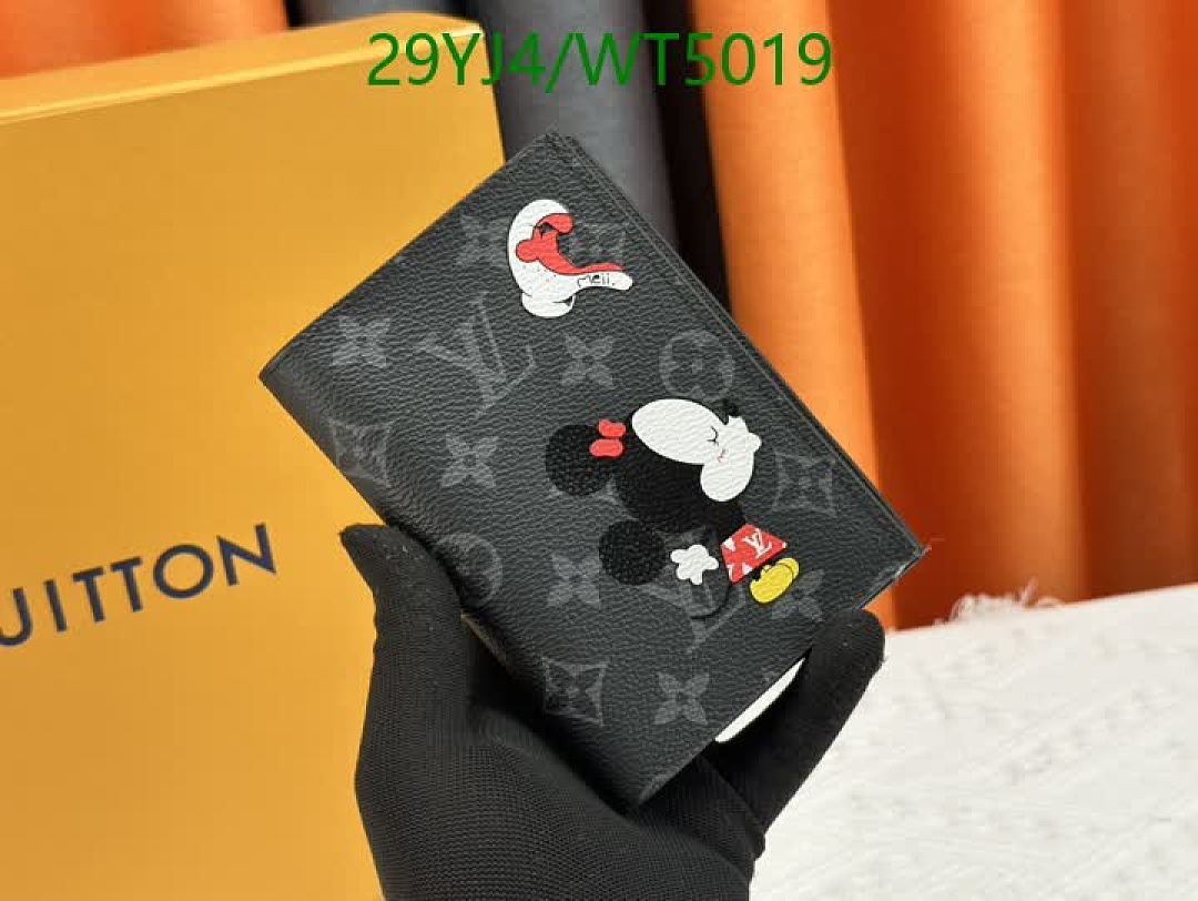 LV-Wallet-4A Quality Code: WT5019 $: 29USD