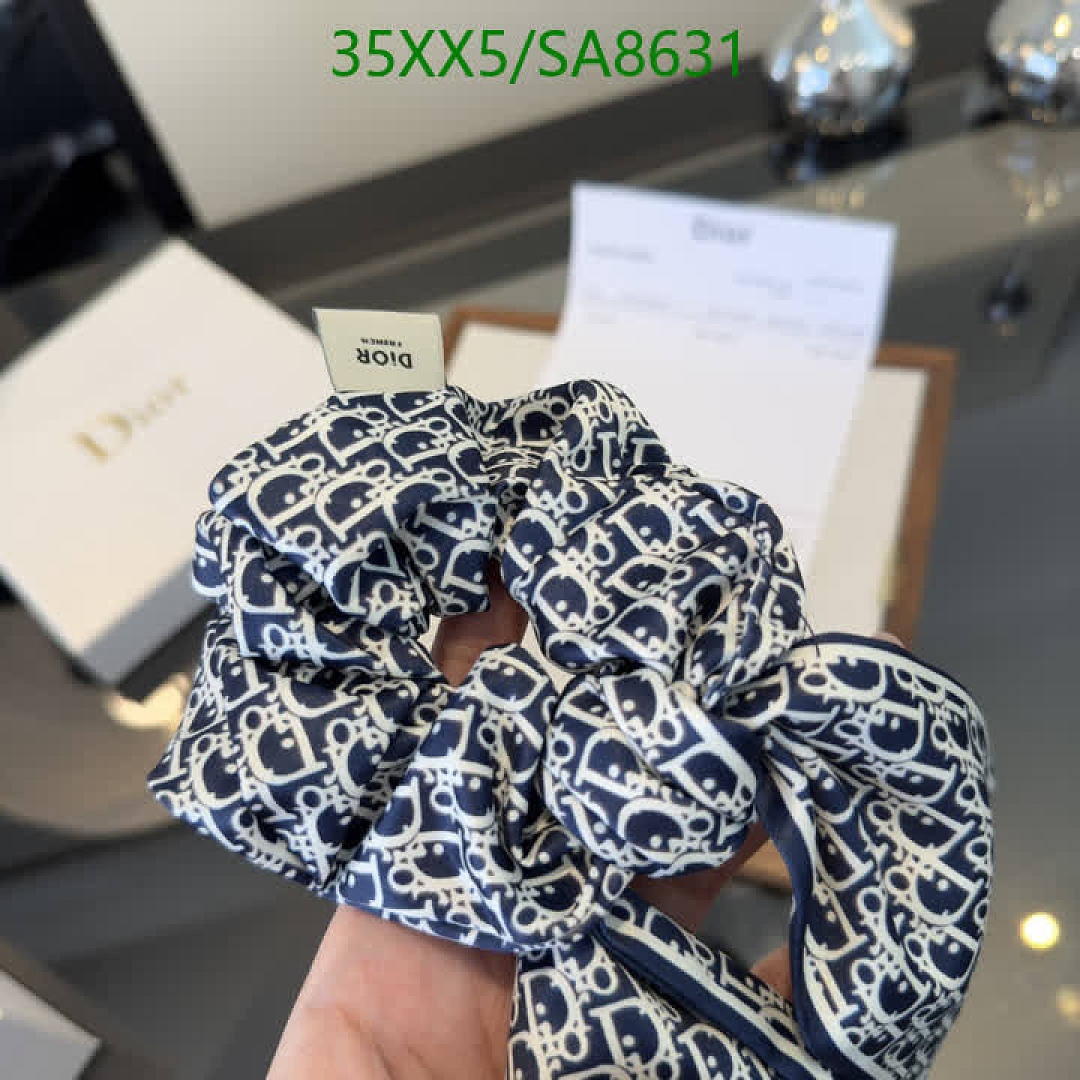 Dior-Headband Code: SA8631 $: 35USD