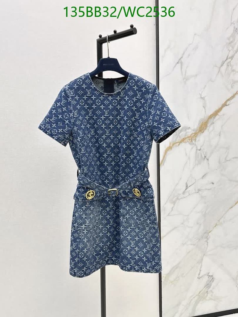LV-Clothing Code: WC2536 $: 135USD