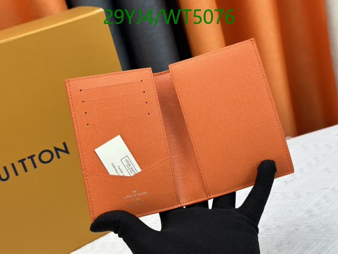 LV-Wallet-4A Quality Code: WT5076 $: 29USD