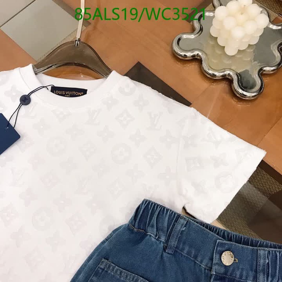 LV-Kids Clothing Code: WC3521 $: 85USD