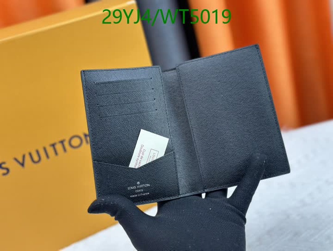 LV-Wallet-4A Quality Code: WT5019 $: 29USD