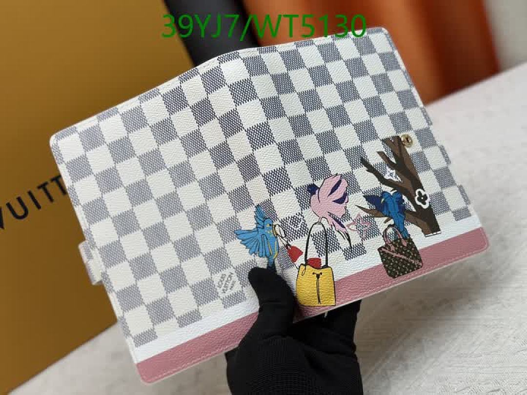 LV-Wallet-4A Quality Code: WT5130 $: 39USD