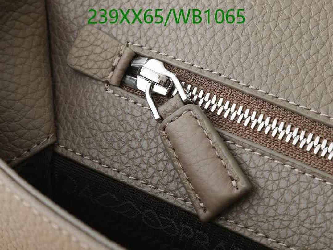 Prada-Bag-Mirror Quality Code: WB1065 $: 239USD