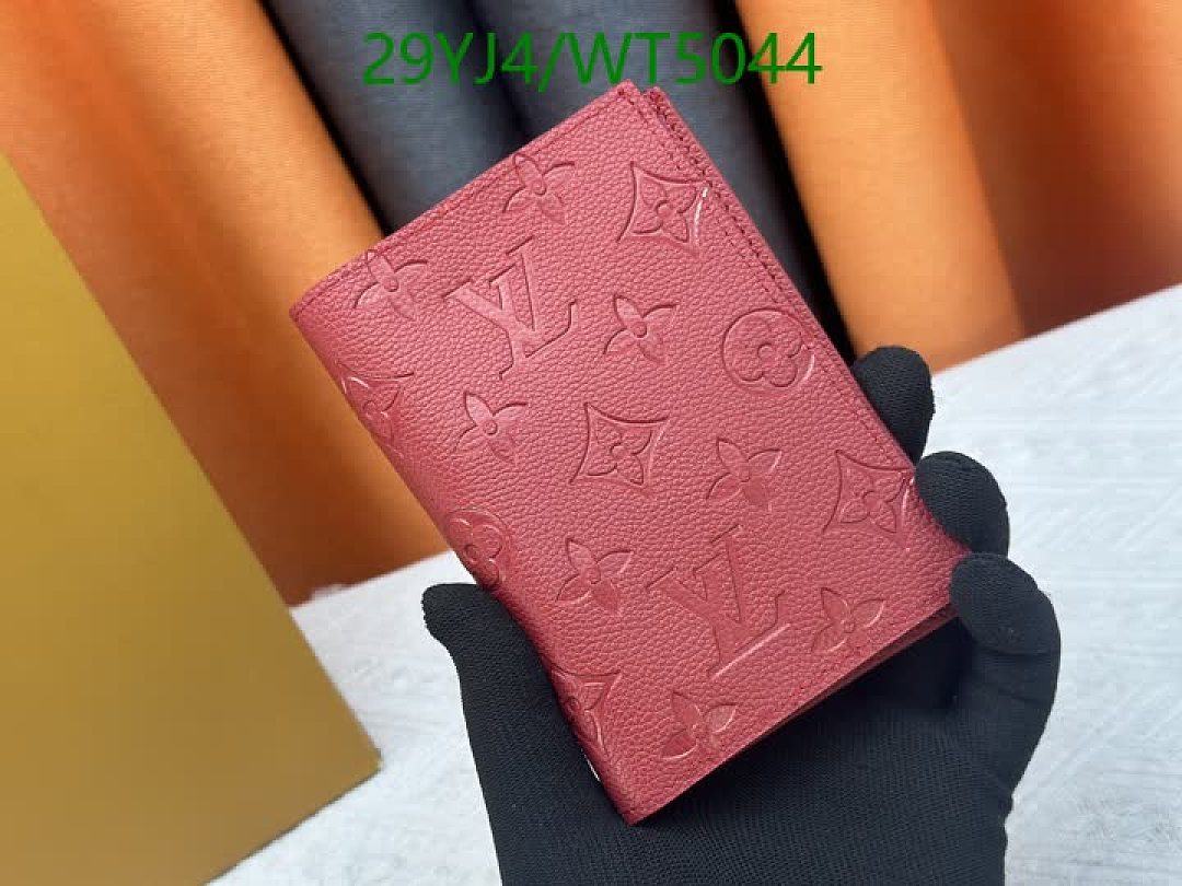 LV-Wallet-4A Quality Code: WT5044 $: 29USD