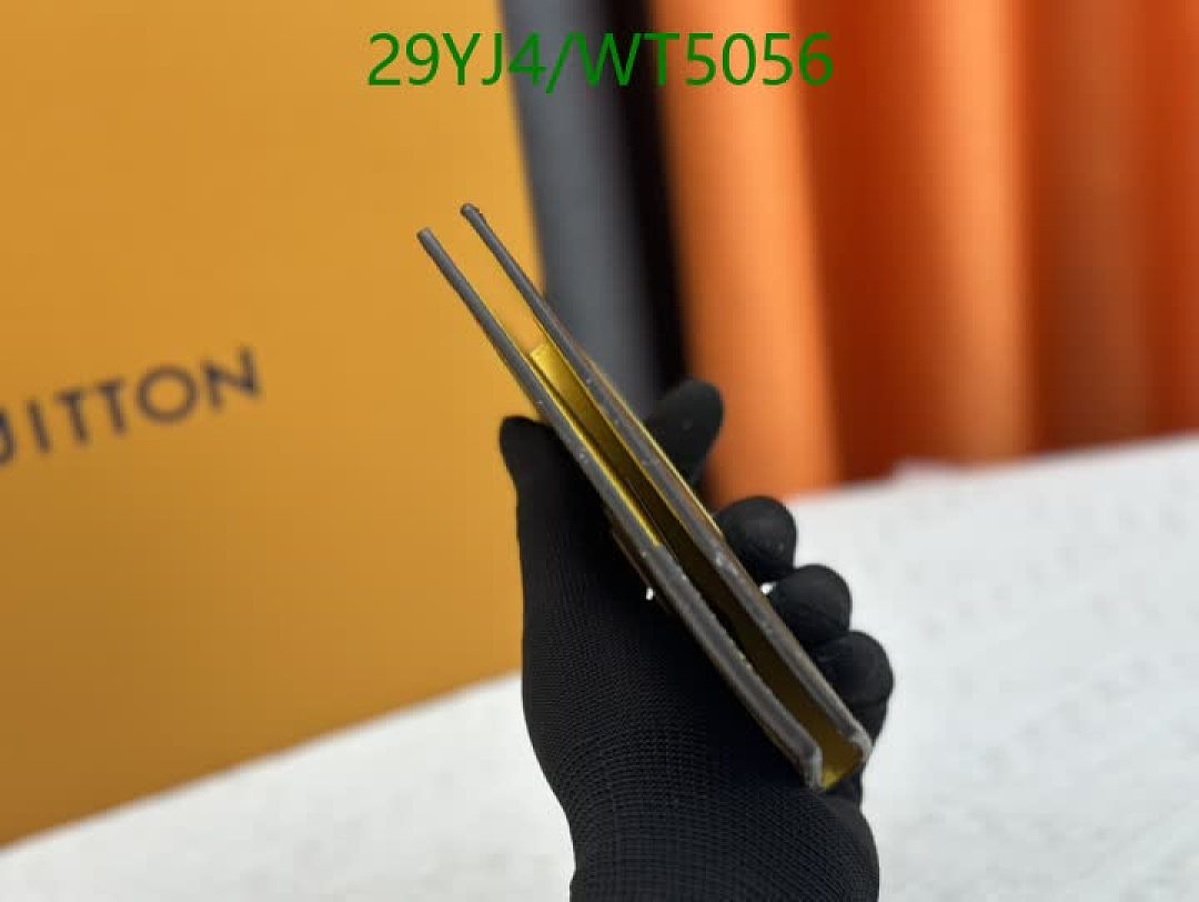 LV-Wallet-4A Quality Code: WT5056 $: 29USD
