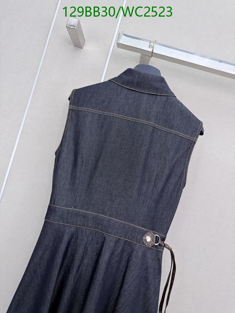 LV-Clothing Code: WC2523 $: 129USD