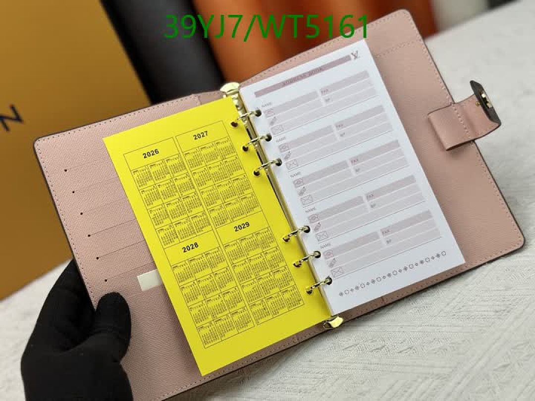 LV-Wallet-4A Quality Code: WT5161 $: 39USD