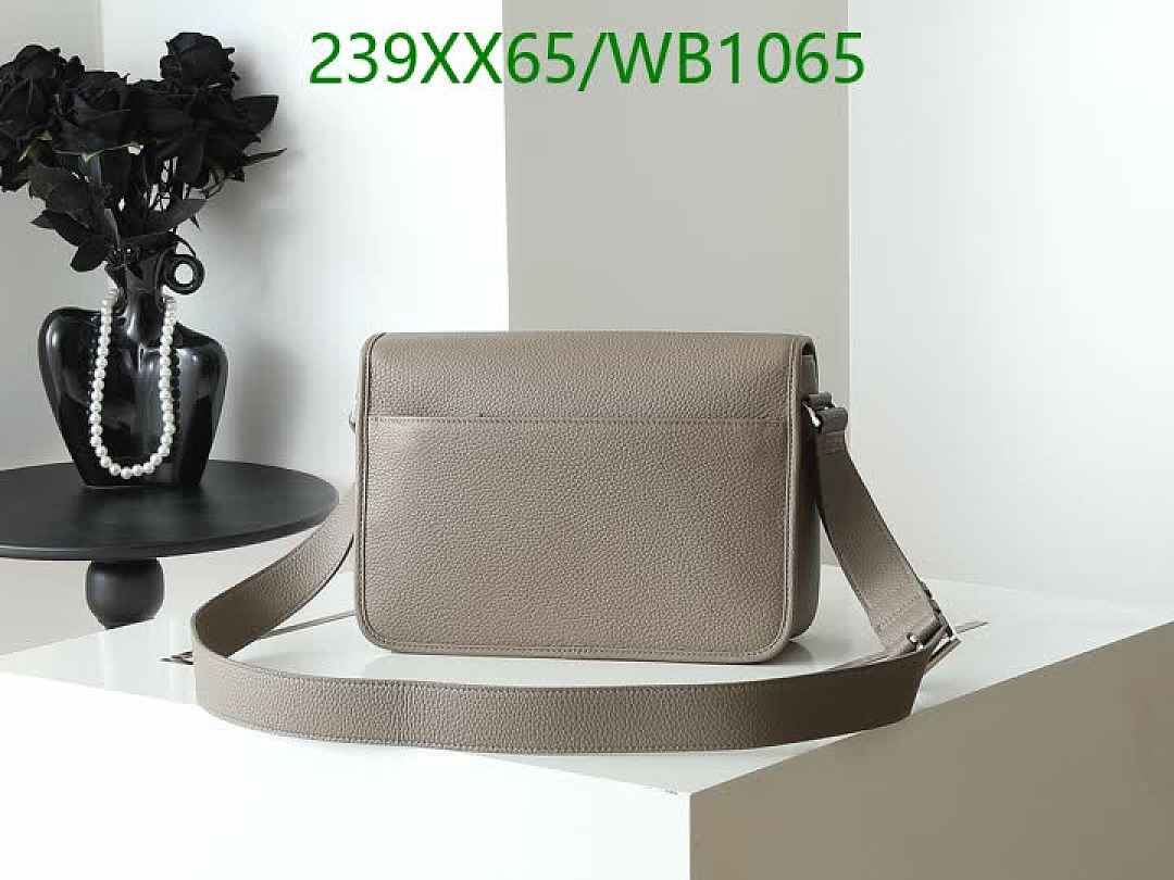 Prada-Bag-Mirror Quality Code: WB1065 $: 239USD