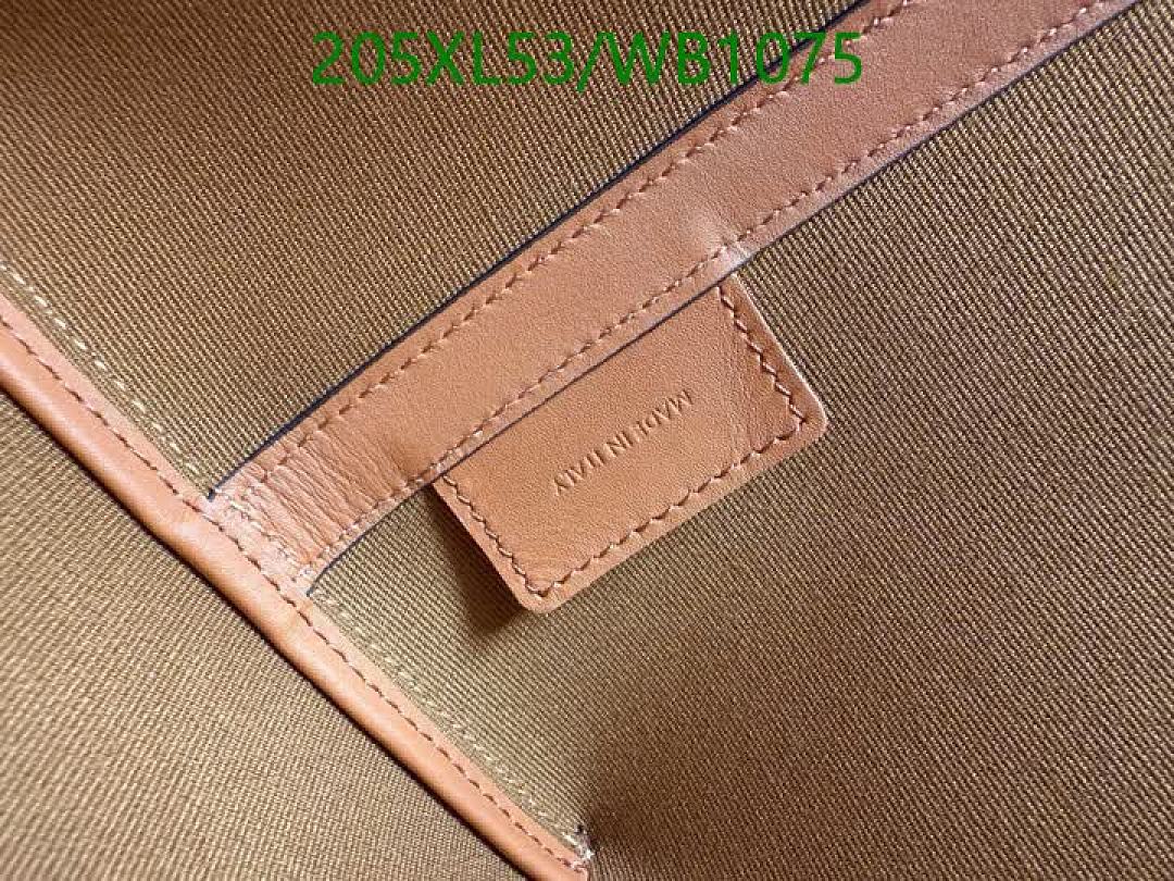 Celine-Bag-Mirror Quality Code: WB1075 $: 205USD