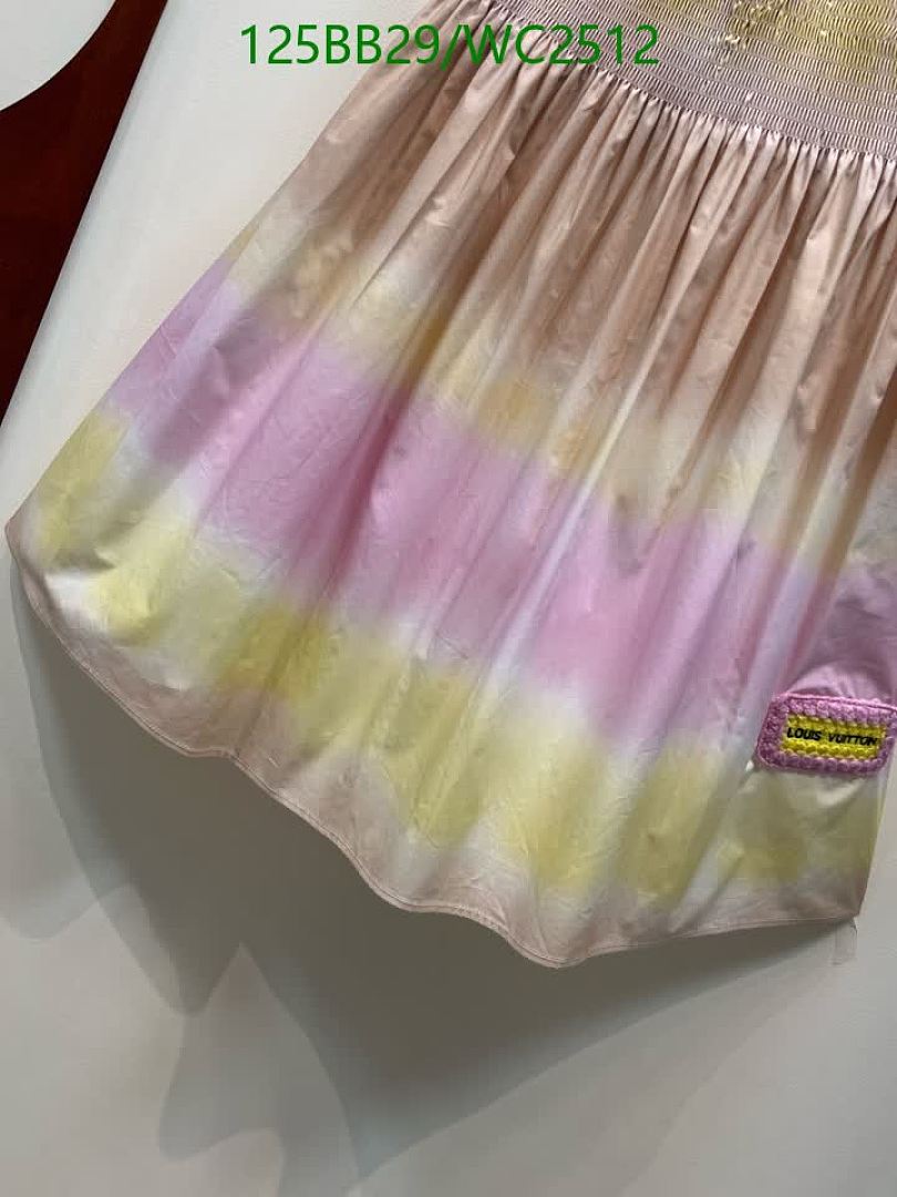 LV-Clothing Code: WC2512 $: 125USD