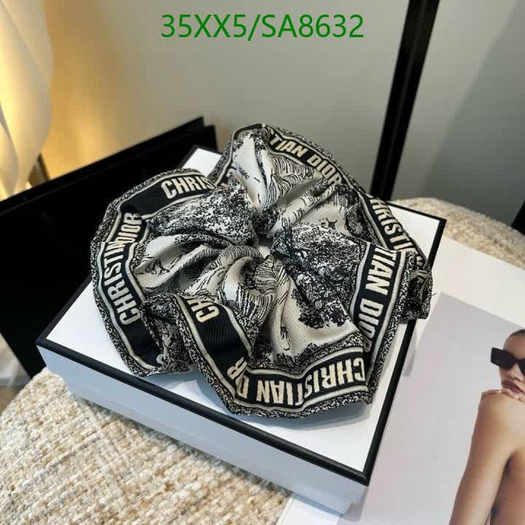 Dior-Headband Code: SA8632 $: 35USD