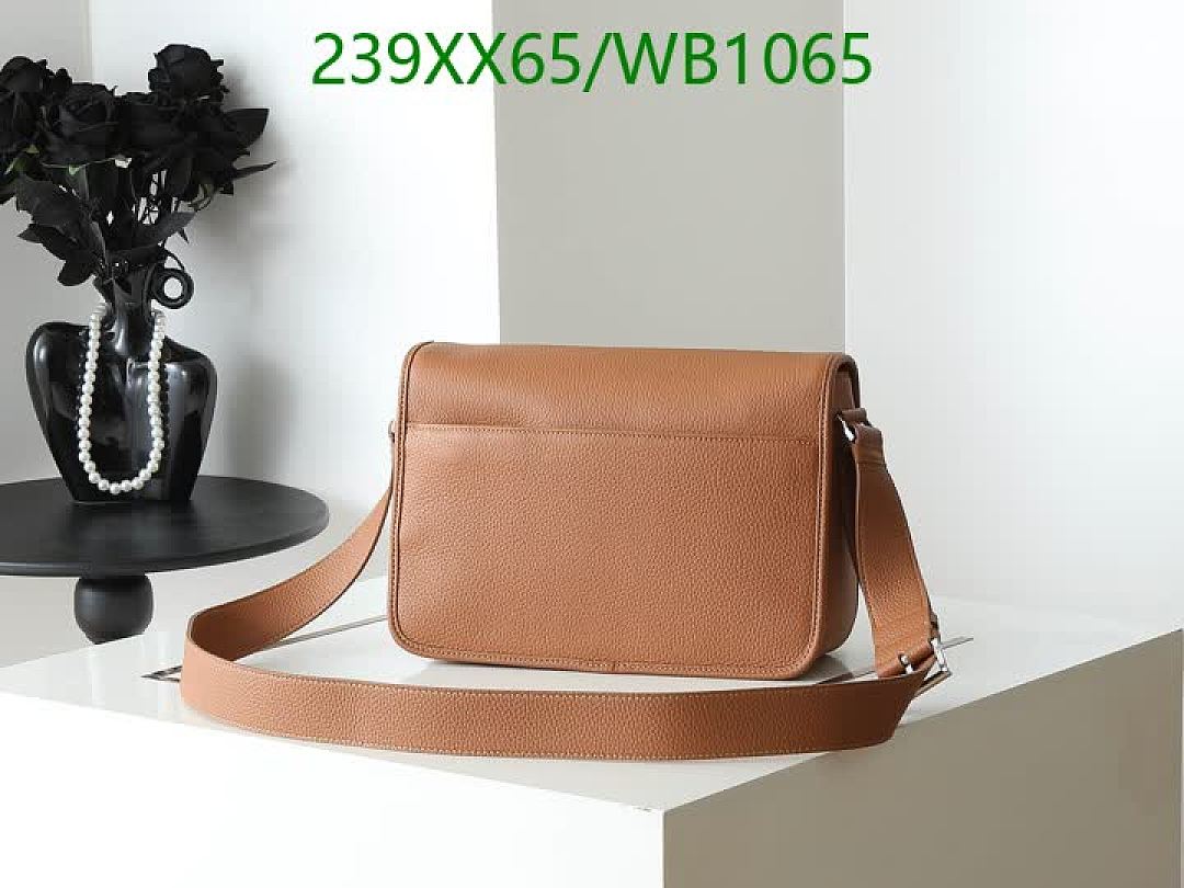 Prada-Bag-Mirror Quality Code: WB1065 $: 239USD