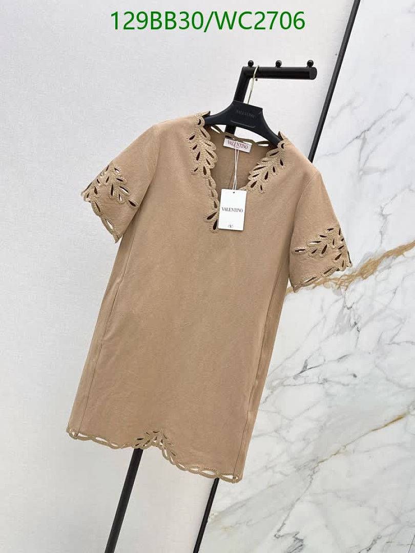 Valentino-Clothing Code: WC2706 $: 129USD