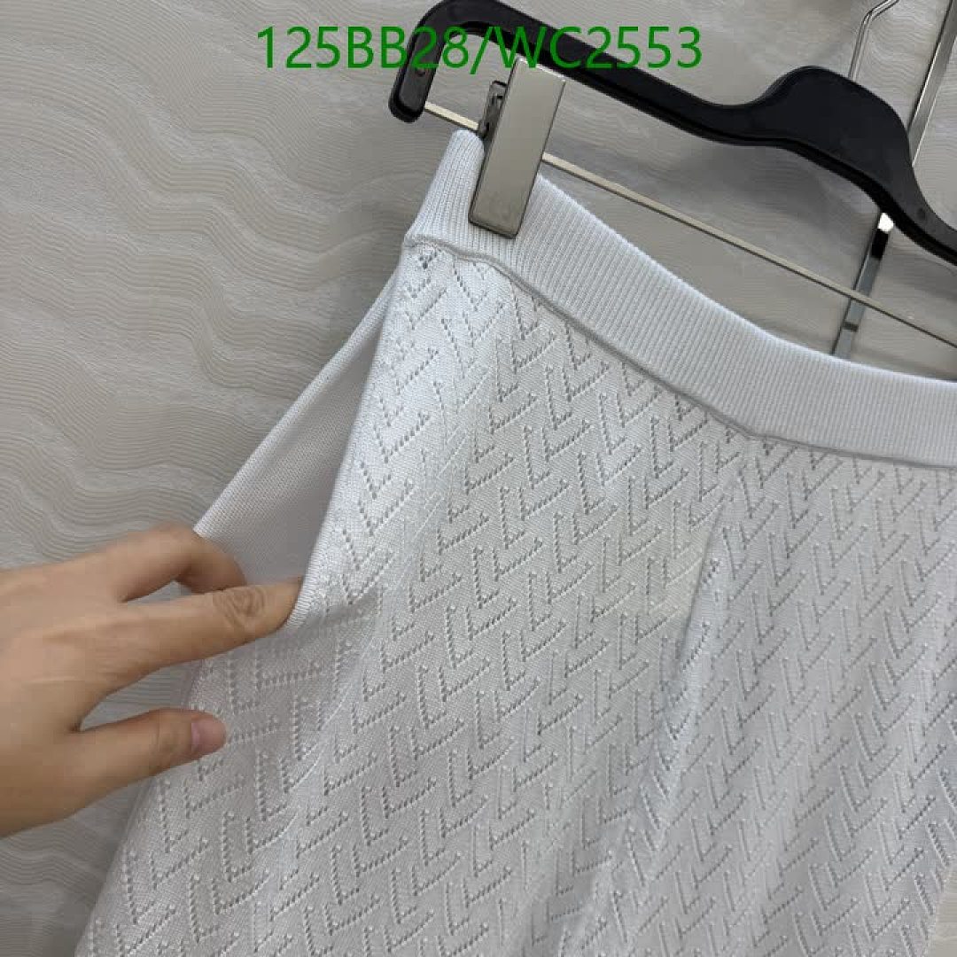 LV-Clothing Code: WC2553 $: 125USD