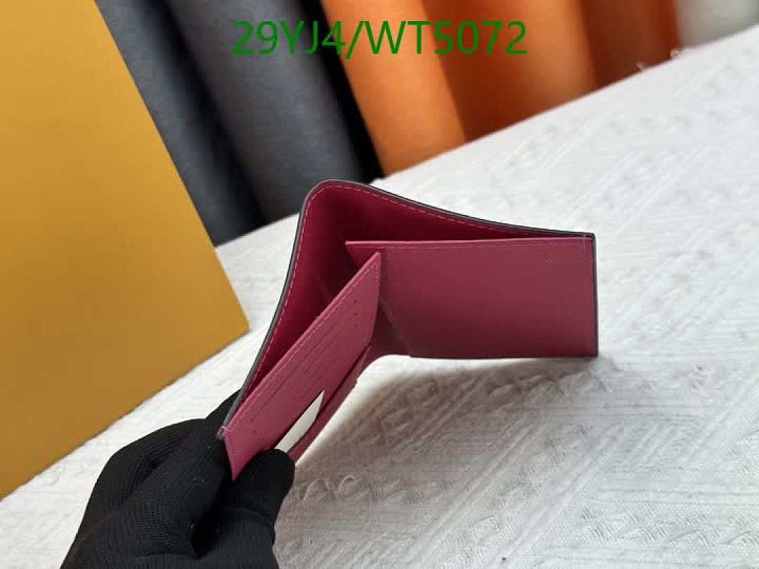 LV-Wallet-4A Quality Code: WT5072 $: 29USD