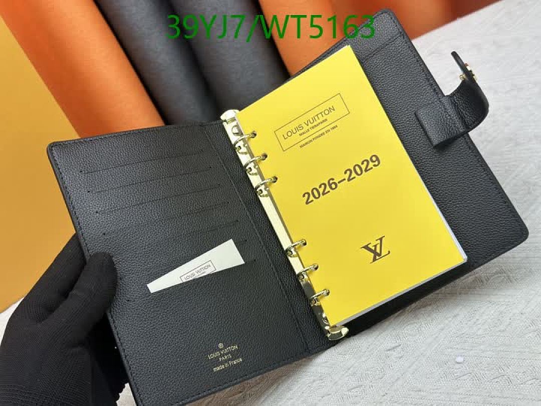 LV-Wallet-4A Quality Code: WT5163 $: 39USD