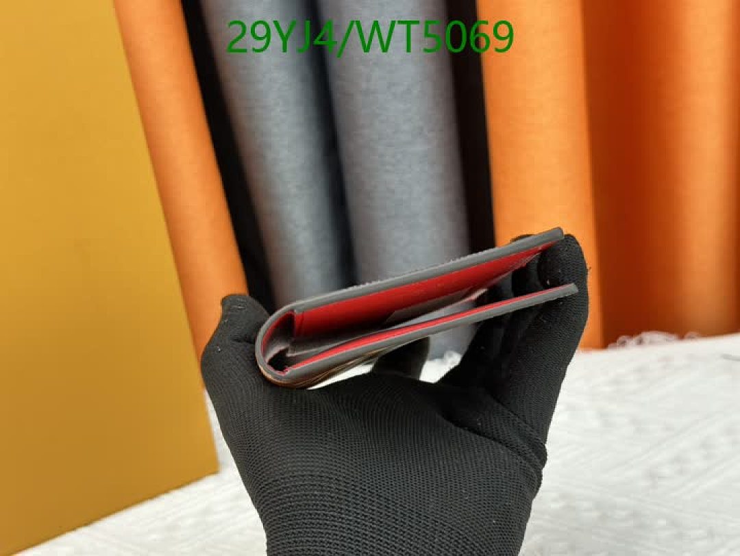 LV-Wallet-4A Quality Code: WT5069 $: 29USD