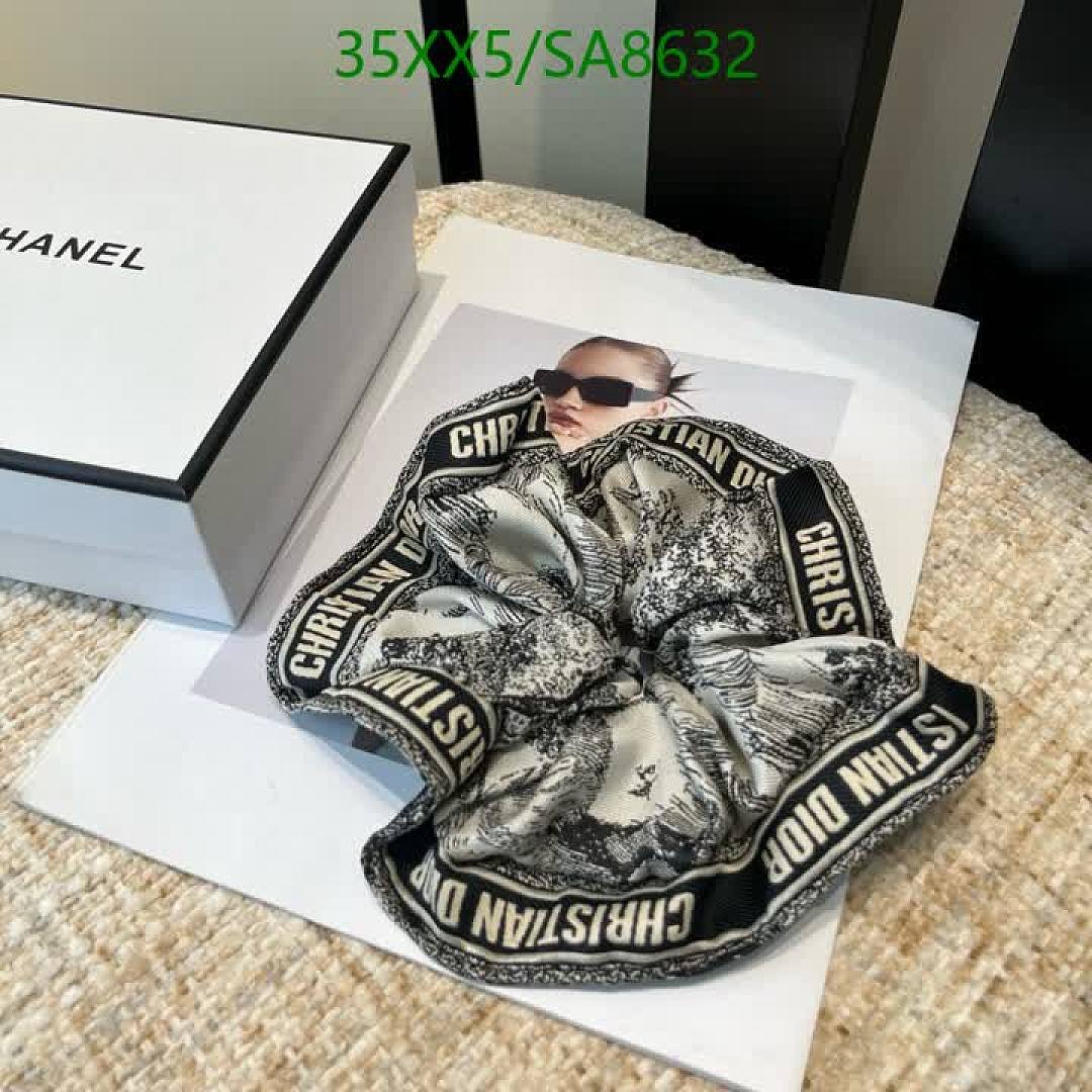 Dior-Headband Code: SA8632 $: 35USD