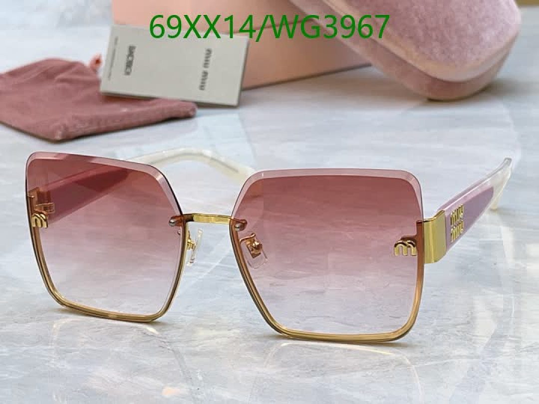 Miu Miu-Glasses Code: WG3967 $: 69USD