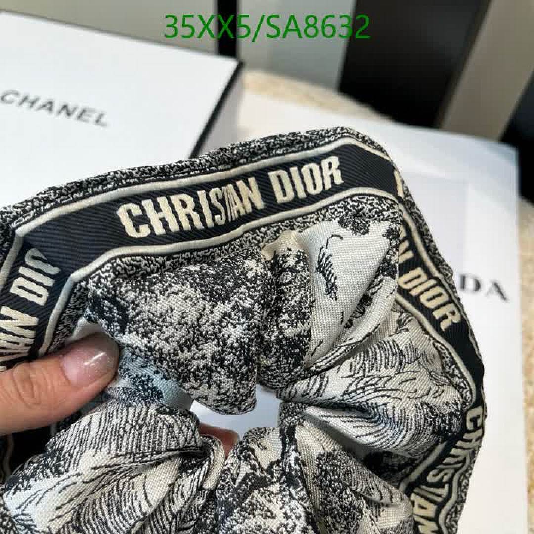 Dior-Headband Code: SA8632 $: 35USD