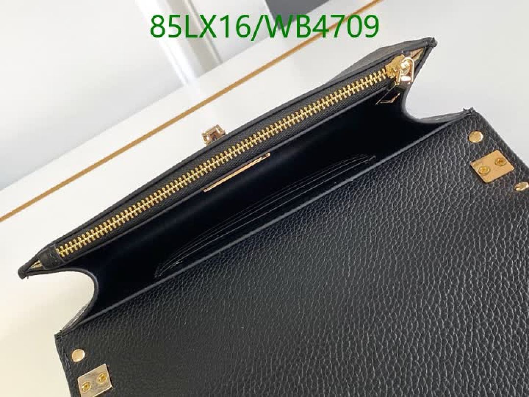 Valentino-Bag-4A Quality Code: WB4709 $: 85USD