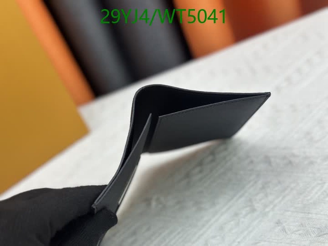 LV-Wallet-4A Quality Code: WT5041 $: 29USD