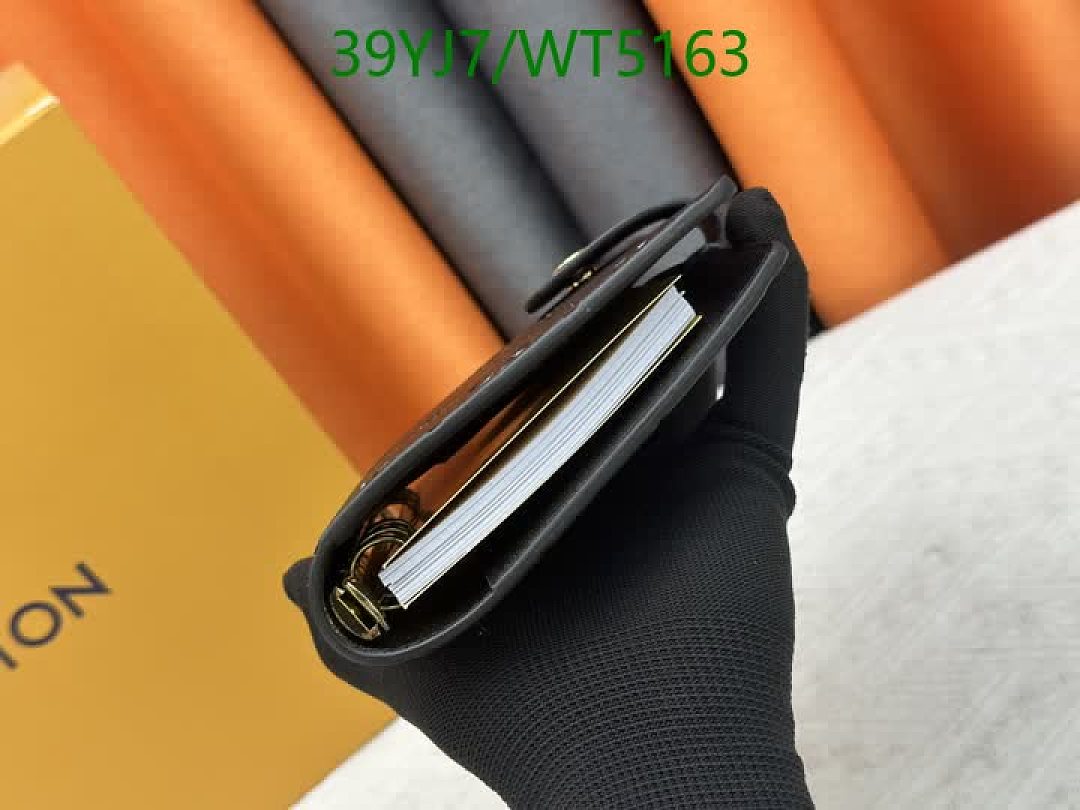 LV-Wallet-4A Quality Code: WT5163 $: 39USD